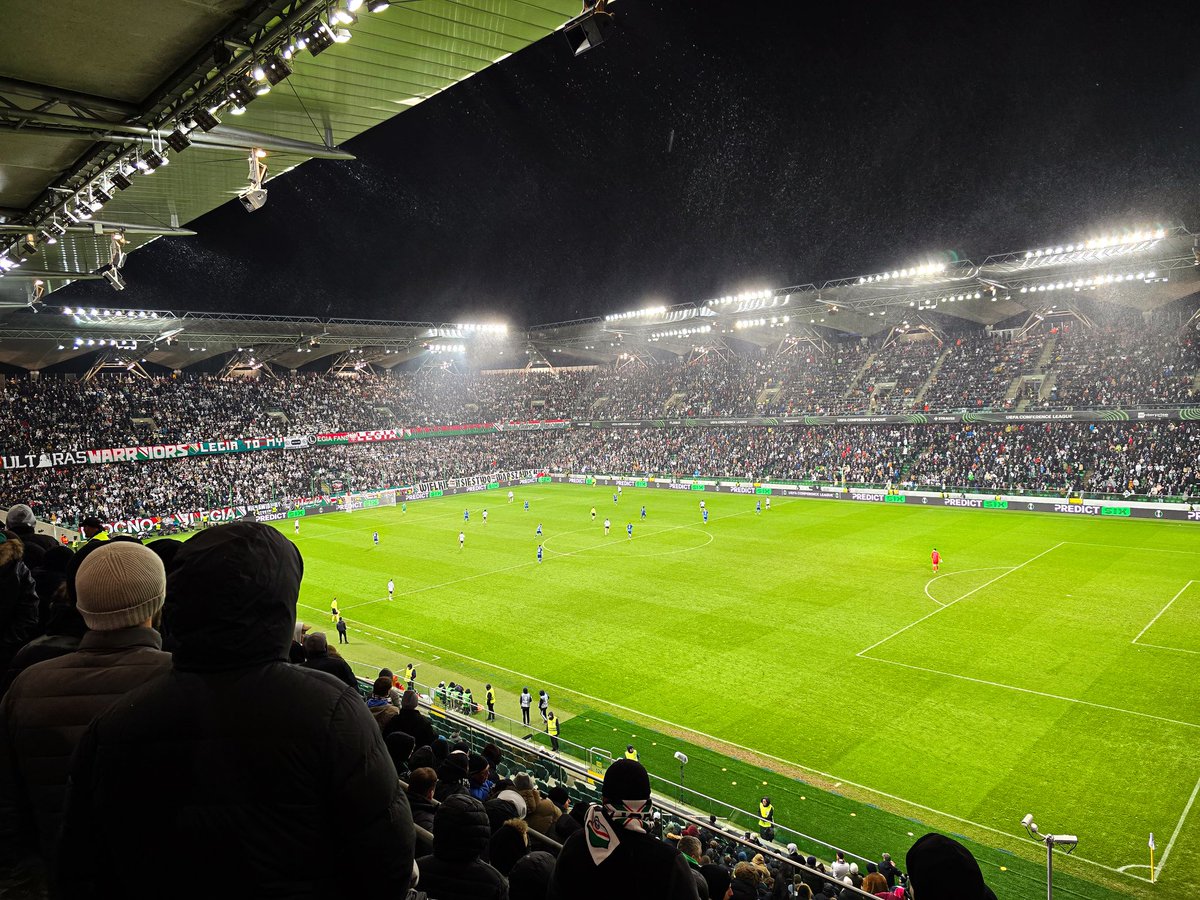 13.3.2025
Legia Warszawa 2-0(4-3) Molde FK
UECL🇪🇺⚽️ #LegiaMolde

Memorable win for Legia who advances to european quarter finals first time since 1996! This year final is played in Poland and Wrocław but sadly bad draw as Chelsea will make dream complicated.