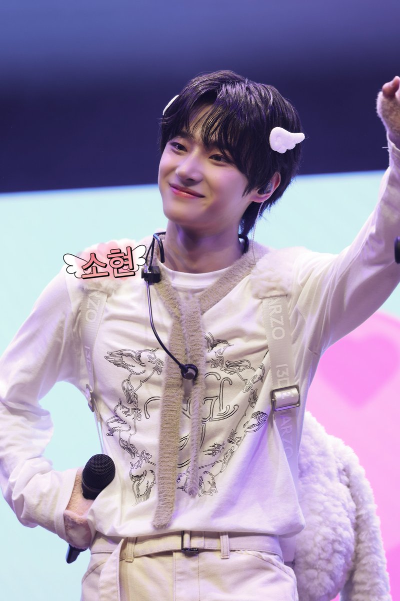 ota_ku1168's tweet photo. 250314 팬미팅   

토끼🐰ྀི🐰ྀི🐰ྀི

#CANDY_PACTORY
#ONEPACT #원팩트 #ワンパクト
#예담 #YEDAM #LEEYEDAM #이예담 #イェダム https://t.co/Ho4i32605k
