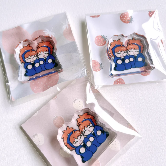 鉢雷アクスタの台紙柄にしたlovely