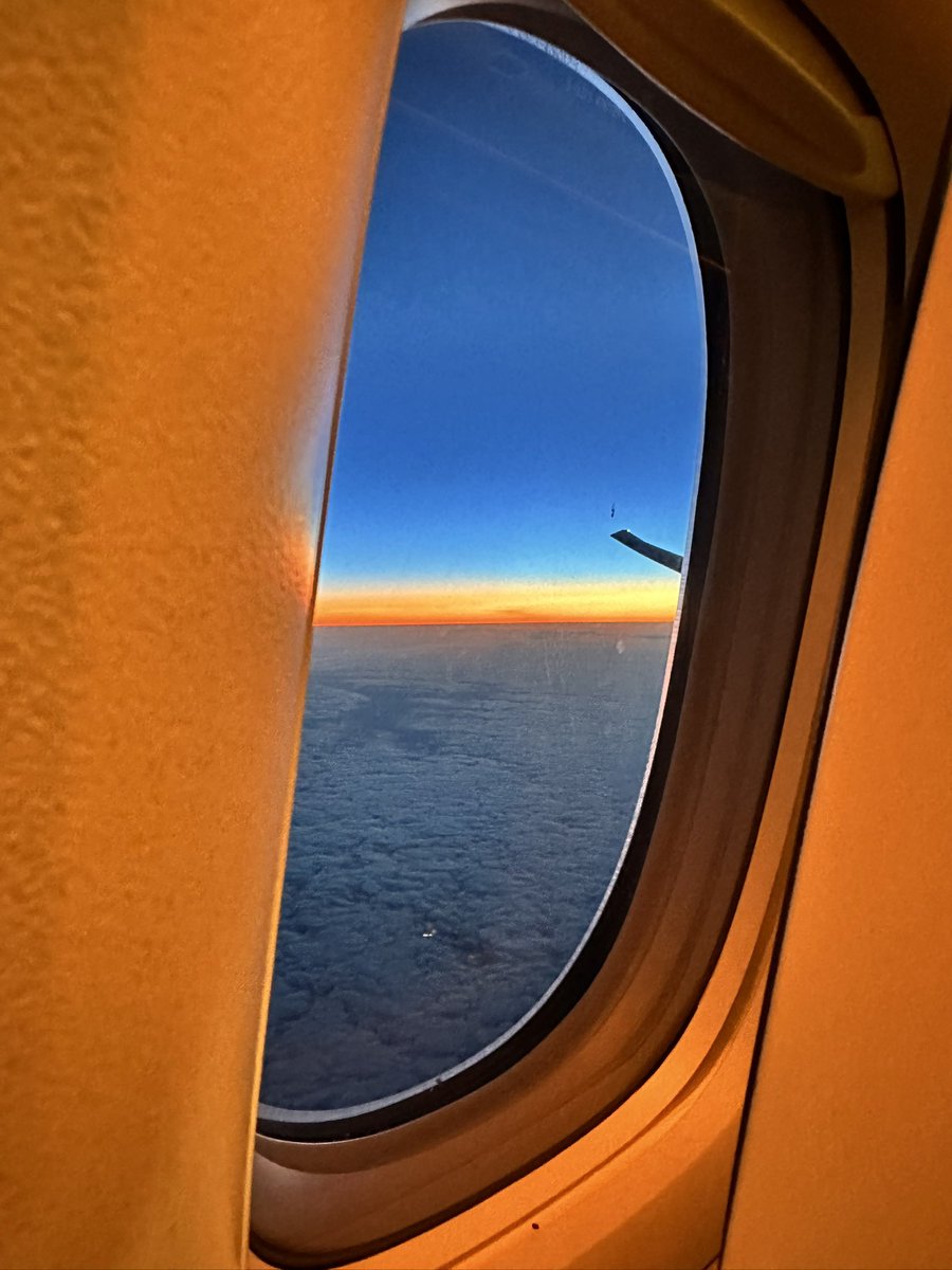 Jono Eckley (@jono_eckley) on Twitter photo Credit to <a href="/HeathrowAirport/">Heathrow Airport</a> - landed 6:15 on <a href="/cathaypacific/">Cathay Pacific</a> from #HongKong breezed through immigration gates, bags delivered promptly and on M25 in under 45 minutes #whenitworksitworks Credit to <a href="/HeathrowAirport/">Heathrow Airport</a> - landed 6:15 on <a href="/cathaypacific/">Cathay Pacific</a> from #HongKong breezed through immigration gates, bags delivered promptly and on M25 in under 45 minutes #whenitworksitworks