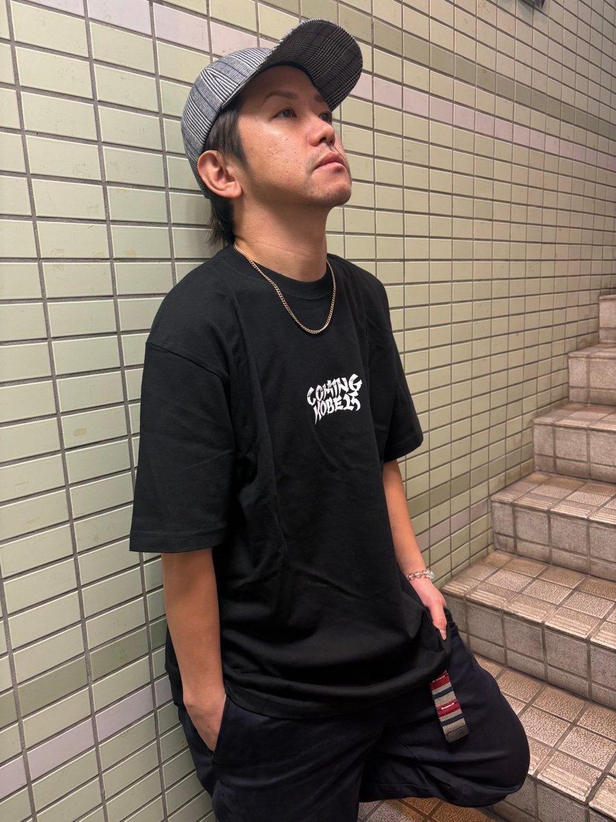 comingkobe's tweet photo. KNOCK OUT MONKEY
w-shun

model:164.7cm

Chao! collaboration T-shirt
黒：Lサイズ
白：XLサイズ

CAPITAL RADIO ONE collaboration T-shirt
アイビーグリーン：Lサイズ
ブラック：XLサイズ

#Chao
#CAPITALRADIOONE
#KNOCKOUTMONKEY
#カミコベ https://t.co/wpjWvB0III