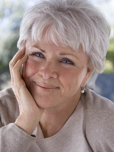 SofiaSici's tweet photo. Créditos a LORWEN108. Antes de despertar, la vida de Byron Katie era una pesadilla.

Sufría de depresión clínica, agorafobia y adicción al alcohol. Durante casi diez años, apenas podía salir de su habitación.

El odio hacia sí misma la consumía tan completamente que dormía en el suelo, sintiéndose indigna de una cama.