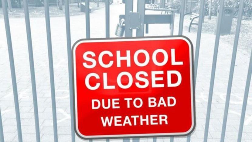 TanuBaig's tweet photo. All schools in Machil, Keran, Budnambal, Kumkadi, Jumagund and the upper areas of Karnah will remain closed until 17 March 2025 https://t.co/gvXjCUj477