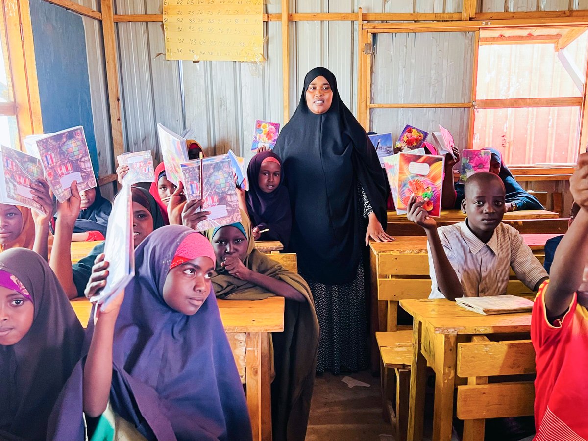 UNTMIS_'s tweet photo. Across #Somalia, students with #disabilities often face a range of challenges in gaining an #education: from discrimination to bullying, and with parents often withdrawing them from school - in #Baidoa, Habiba Ibrahim Aden founded Mustaqbal Integrated Primary School to help tackle this challenge.

Starting in 2017 with just 13 students, the school now provides free classes for more than 2,000 children, mainly from #SouthWestState's vulnerable communities.

Read more here: https://t.co/DXe7RW6qxA