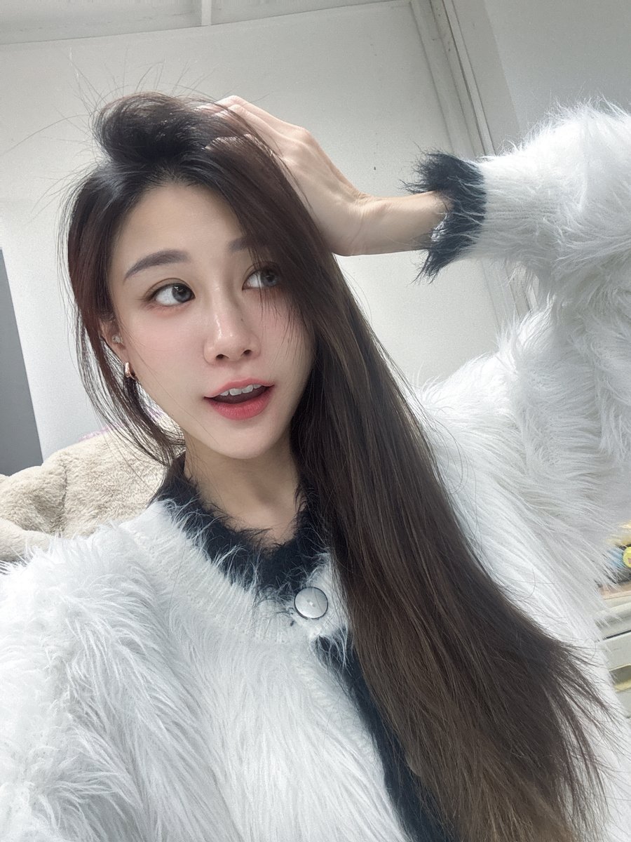 哎呀呀🤣
今天想不出文案
稱之為辣妹的煩惱

𝕁𝕍𝕀𝔻 🔍 𝕗𝕒𝕟𝕝𝕒𝕣𝕒𝟙𝟚𝟚𝟛  
【LINE】https://t.co/JHpyc267YW
【JKFace】https://t.co/Z43zkXqPxW https://t.co/J3PlygIS1e