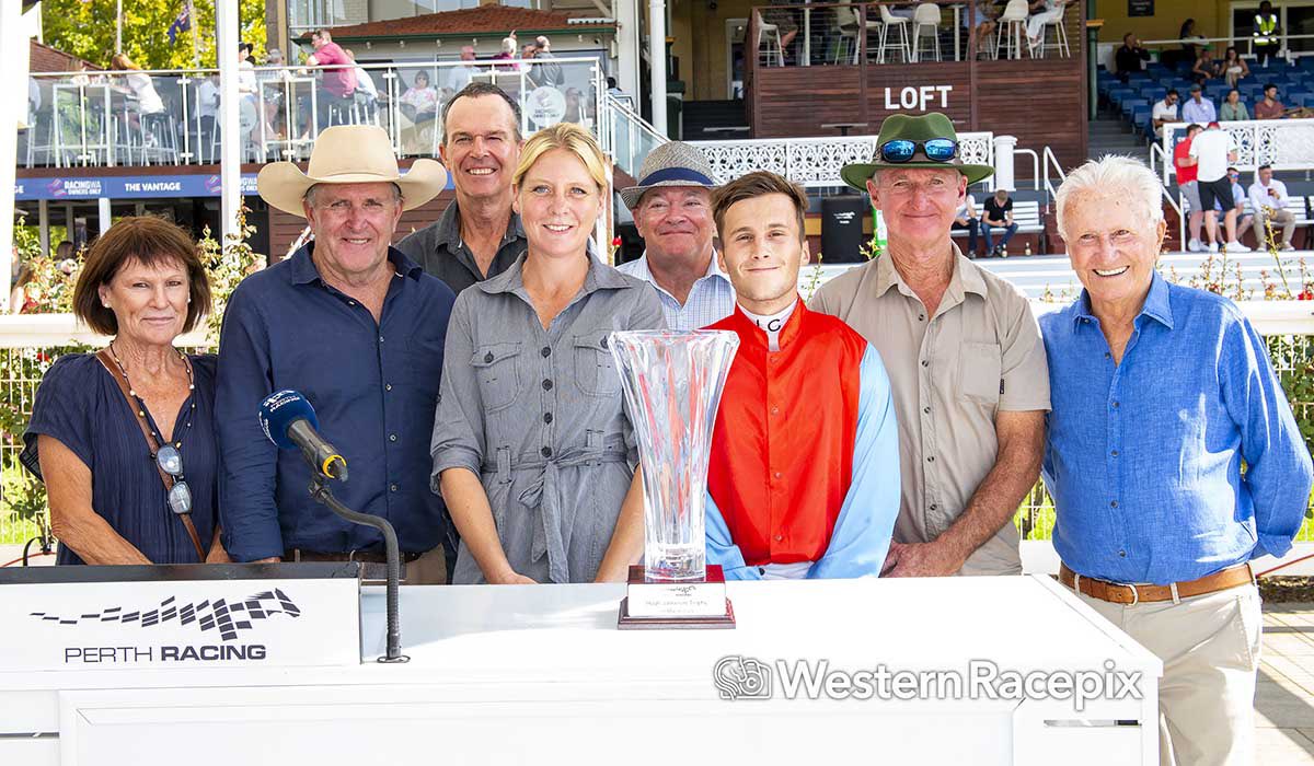 WesternRacepix's tweet photo. CESSATION - 2025 Hugh Jamieson Trophy @PerthRacing #WesternRacepix #IrishDay

More 📸 https://t.co/SigLznY1t7 https://t.co/QS0DuURCIm