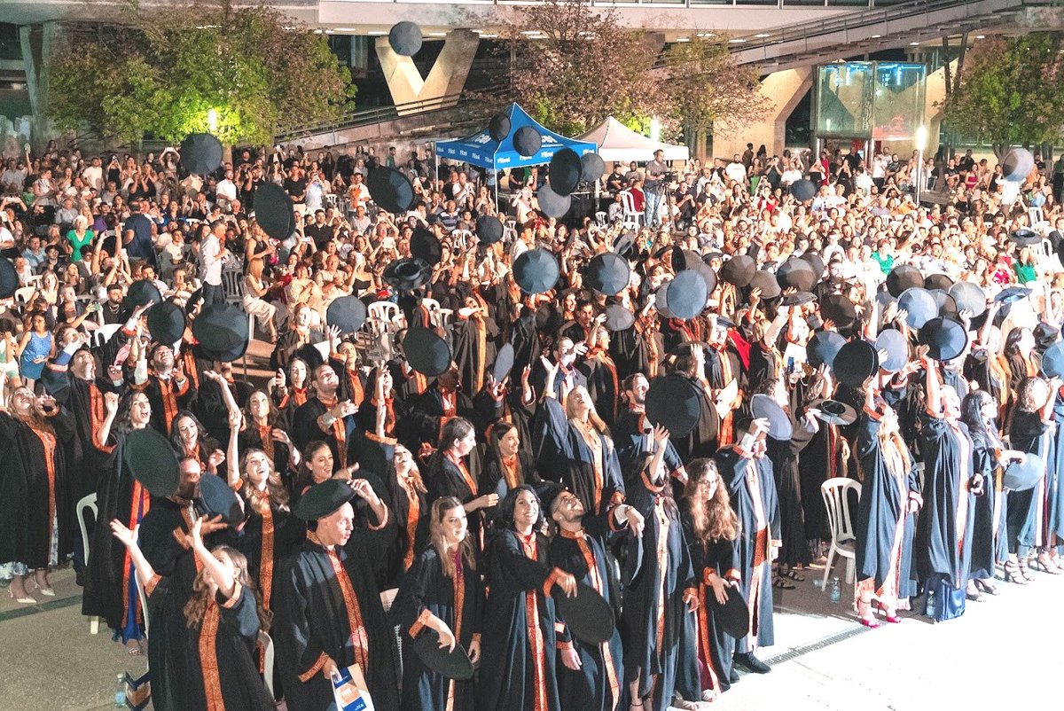 Doxa Komodromou (@komodromoudoxa) on Twitter photo Οι Τελετές Αποφοίτησης του <a href="/UCYOfficial/">University of Cyprus</a> είναι γεγονός. Το ταξίδι των προπτυχιακών και μεταπτυχιακών αποφοίτων ολοκληρώνεται στις 23 με 27 Ιουνίου 2025. Τι αποφάσισε η Σύγκλητος, στο σύνδεσμο shorturl.at/cJlhy
Δημιουργoύμε στιγμές χαράς, υπερηφάνειας και συγκίνησης.
🎓❤🎓 Οι Τελετές Αποφοίτησης του <a href="/UCYOfficial/">University of Cyprus</a> είναι γεγονός. Το ταξίδι των προπτυχιακών και μεταπτυχιακών αποφοίτων ολοκληρώνεται στις 23 με 27 Ιουνίου 2025. Τι αποφάσισε η Σύγκλητος, στο σύνδεσμο shorturl.at/cJlhy
Δημιουργoύμε στιγμές χαράς, υπερηφάνειας και συγκίνησης.
🎓❤🎓