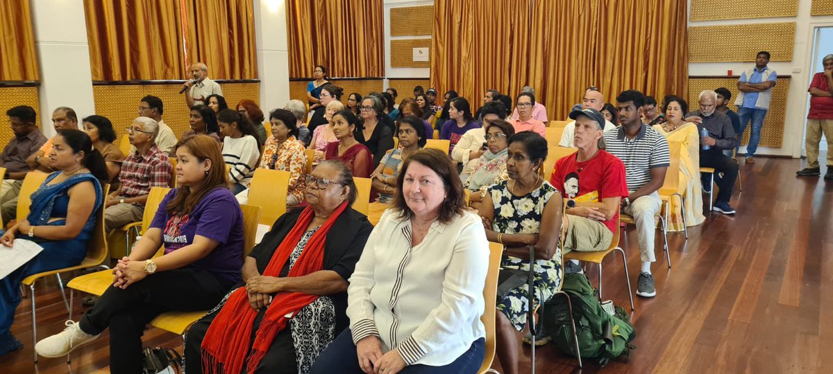 EmbassyCubaAUS's tweet photo. Hoy se celebro el Dia Internacional de la Mujer en #WA #Perth, Embajadora de Cuba envió mensaje de felicitación a todas las miembros de la ACFS en esa hermosa ciudad del occidente australiano. 
Mujeres de Australia y Cuba continuamos tendiendo puentes.
🇦🇺🇨🇺 https://t.co/n8UsMUD1qx