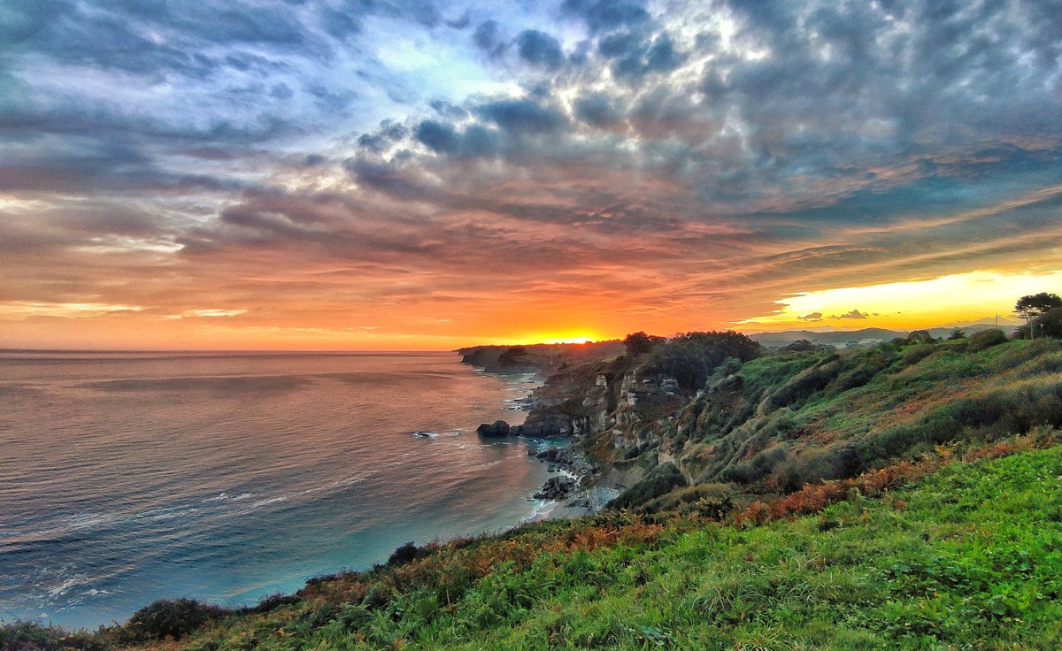 Joaquin Caamaño (@j_caamano) on Twitter photo Nuboso amanecer con 1°c. sobre los acantilados desde la colina del cuervo en La Providencia.
#Gijón
<a href="/AEMET_Asturias/">AEMET_Asturias</a> <a href="/eltiempotpa/">El tiempo TPA</a>
<a href="/ElTiempoA3/">El Tiempo de Antena 3</a> Nuboso amanecer con 1°c. sobre los acantilados desde la colina del cuervo en La Providencia.
#Gijón
<a href="/AEMET_Asturias/">AEMET_Asturias</a> <a href="/eltiempotpa/">El tiempo TPA</a>
<a href="/ElTiempoA3/">El Tiempo de Antena 3</a>