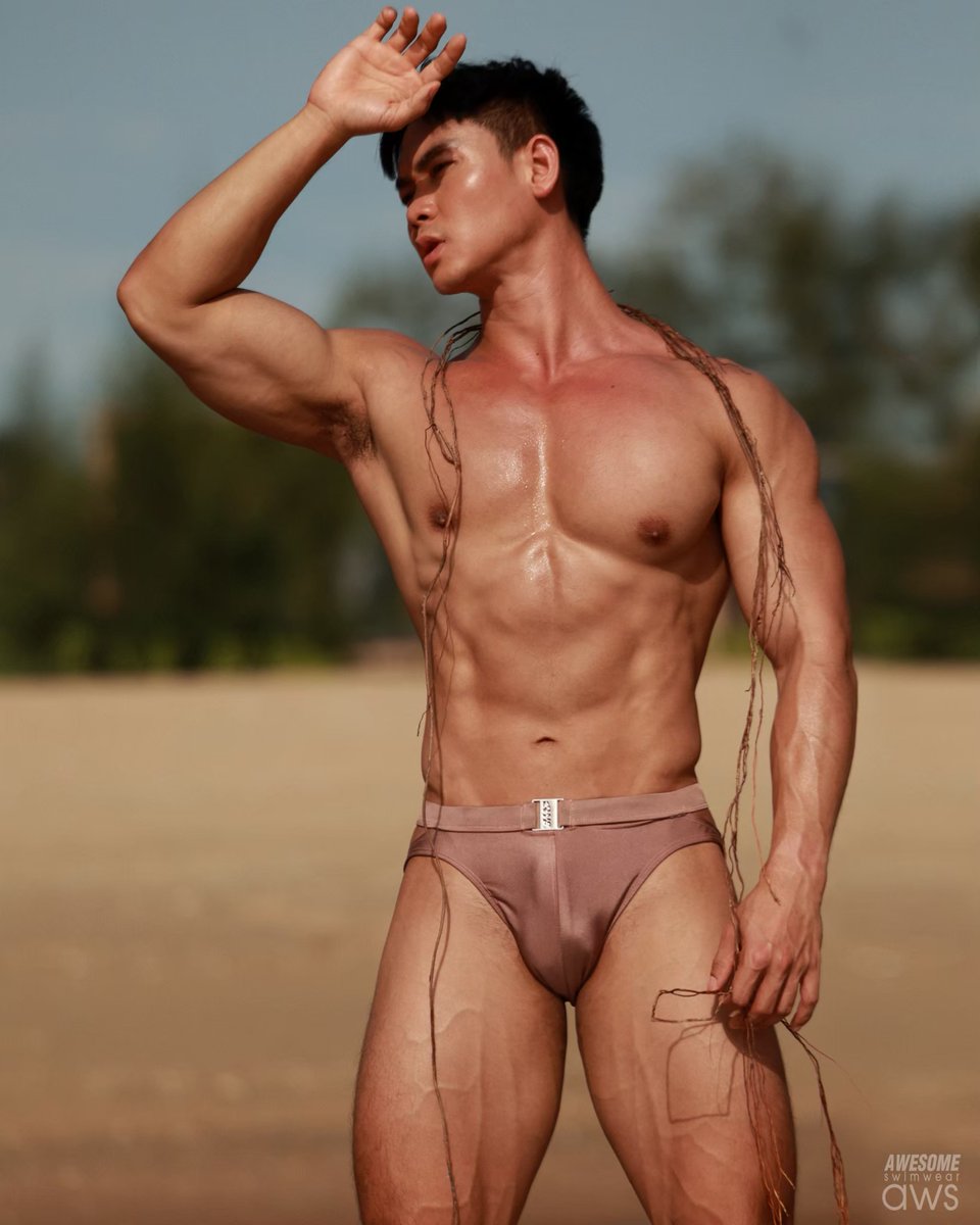 มาหยิบเถาวัลย์ ออกให้หน่อยครับ😋
Product : SW264  (swimwear)   
#awesomeswimwear    

Buy now!   
- AWESOME .... online store.    
    s.lazada.co.th/s.Miikc
    s.shopee.co.th/3L4x1n2NOu

Photo by
<a href="/real_lifeaws/">real_life.awesome</a>