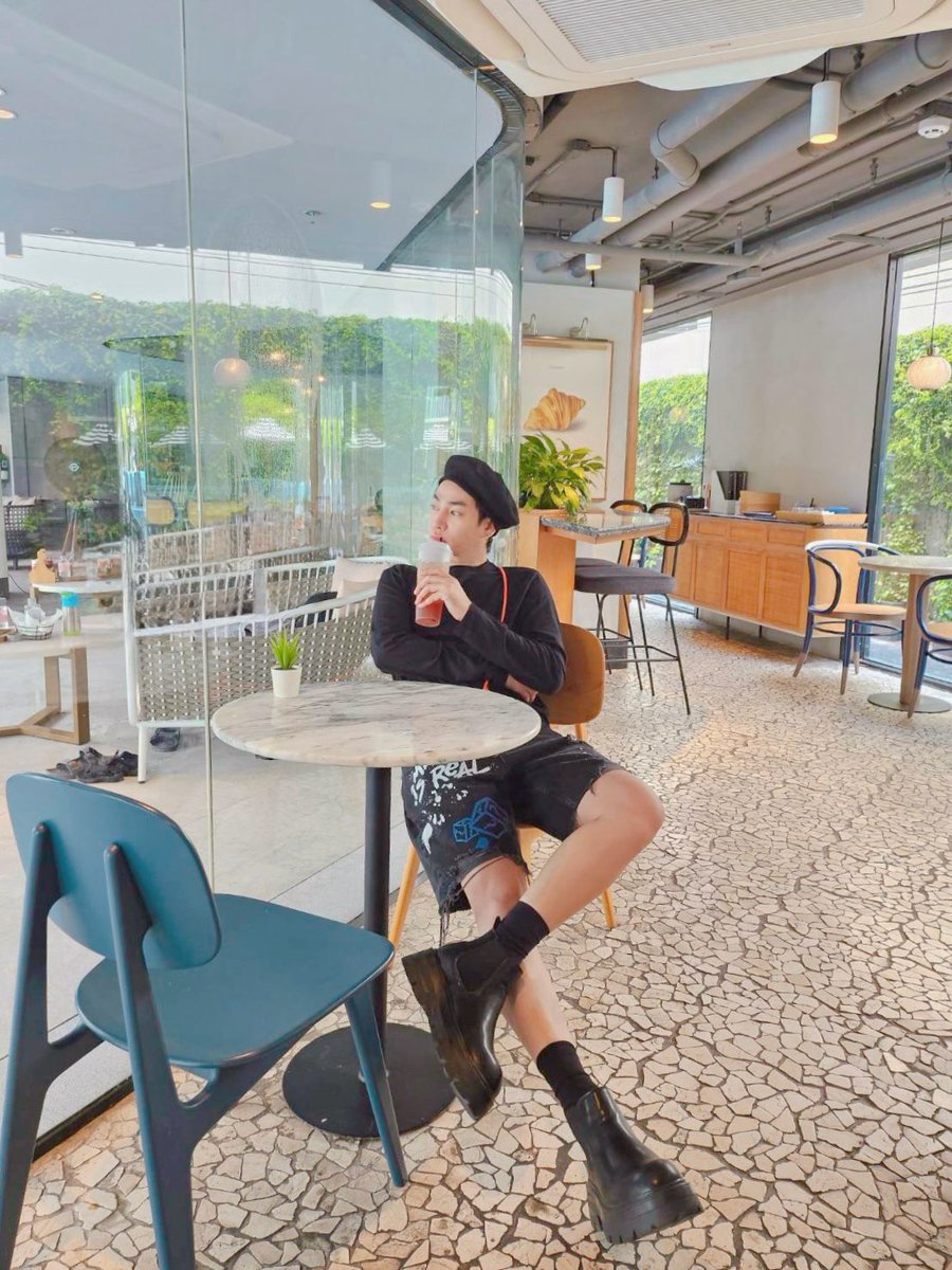 PeckPalitOfficial tweet media