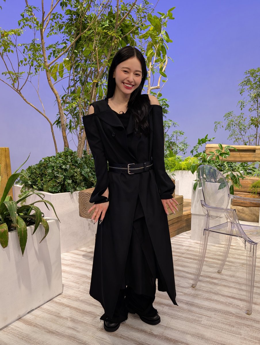 横澤夏子 さん回の #山本舞香 さんは クールなオールブラックスタイル