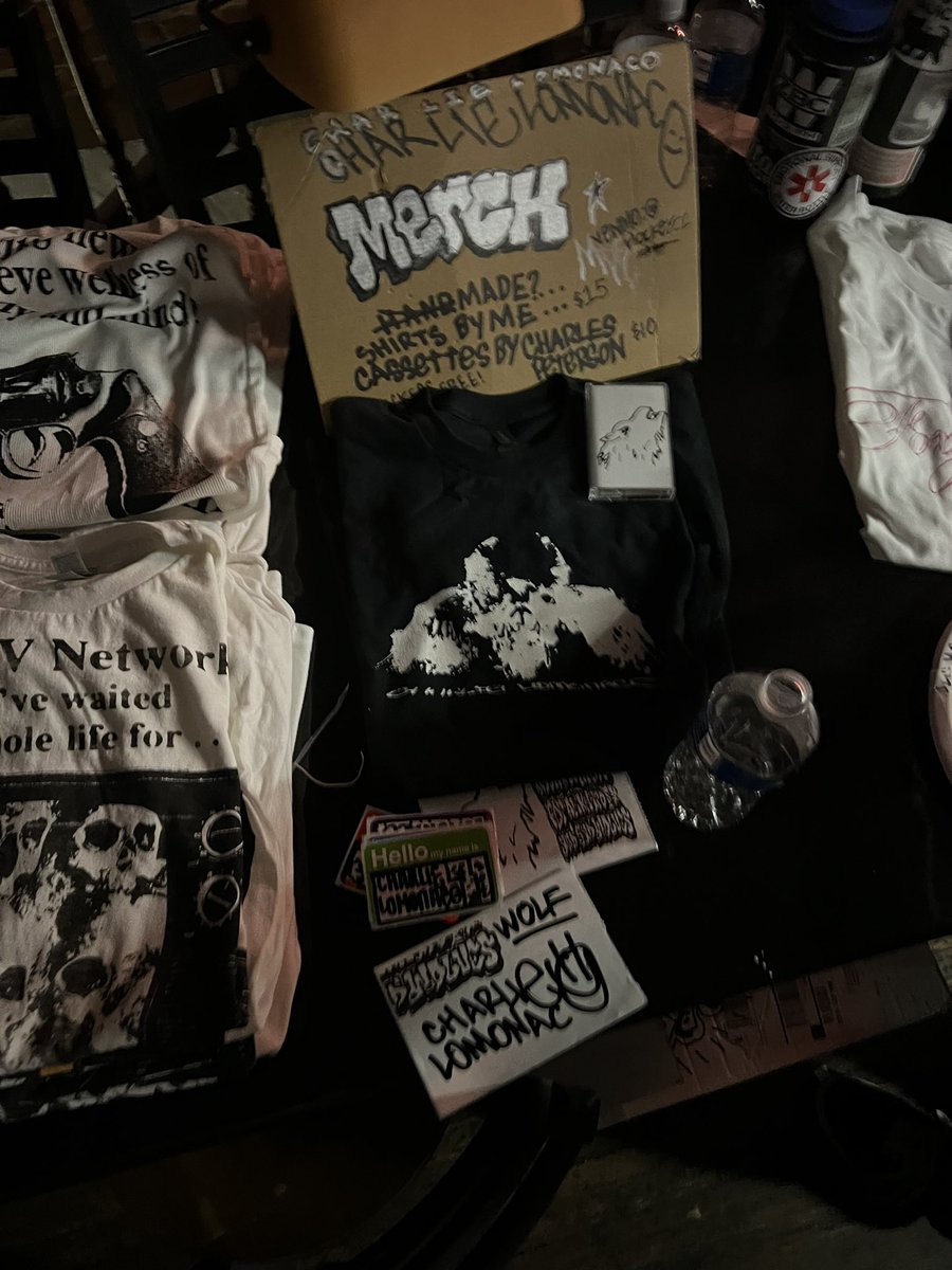 charlielomonaco's tweet photo. my leg is complete, final show right out of boston up next. see u at spontaneous celebrations on the 21st #cuckforever https://t.co/qAuhwqb1bm