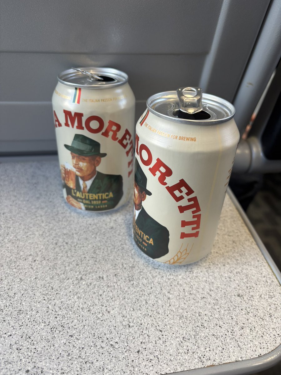 GableRyan's tweet photo. Everton Away! ⚒️ https://t.co/4kxKwIZ3SS