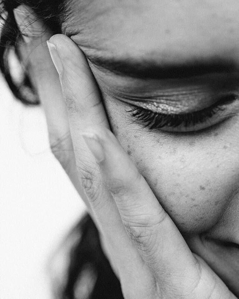 memetcglyn's tweet photo. 🍃

azala azala yaşadığımız 
şu dünyada 

bir şeyler güzel kalsın 

gülümseyen 
yüzün 
gibi

tomris uyar
dizboyu papatyalar https://t.co/sSShbJKcde