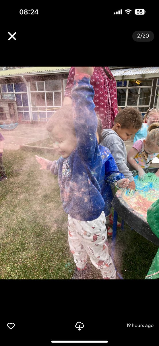 Miss Eaves tweet media