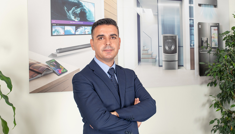 Bülent Bülbül, LG Türkiye Satış ve Operasyonlardan Sorumlu Genel Müdür Yardımcısı (COO) Oldu
isveik.com/bulent-bulbul-…
#LG #LGElectronics #LGTürkiye #Leadership #Kariyer #YeniGörev #Başarı #Teknoloji #EvElektroniği #BeyazEşya #Satış #Operasyon #COO #İşDünyası
#isveik #BülentBülbül