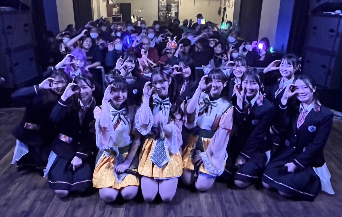 maimiki_robin's tweet image. 『マリーナフェス！』in和歌山
ありがとうございました！

ツアー初日を盛り上げてくださったりと
私たちの和歌山の思い出はFun×Famさんと共にありました💭🎗️

奈良と和歌山で繋いだこのご縁を
大切にしていきます♪未来に幸あれ

 #FunFam #和歌山
 #CuteRobin #奈良 #ご当地アイドル