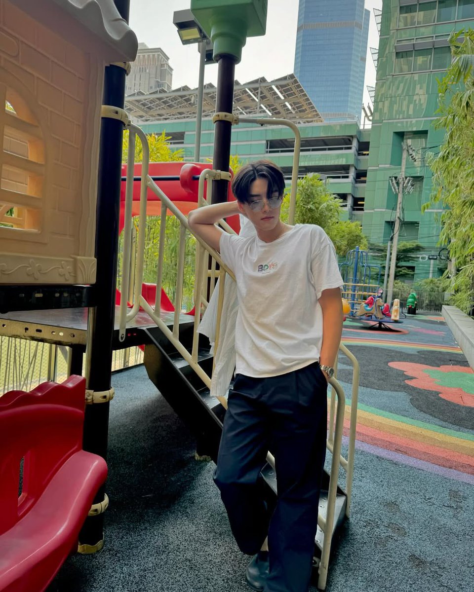 hellosam___'s tweet photo. OhmLeng ft Aston AU
Some Tweet AU : ʀᴀᴄᴇʀ x ɢᴜʀᴜ ᴛᴋ
Racer yang dikenal sudah punya pacar ternyata sudah punya ANAK? DAN SUDAH MENIKAH?
fiksi fiksi fiksi OOC
#OhmLeng
#sam_au
©hellosam___ https://t.co/vsHItISyc5