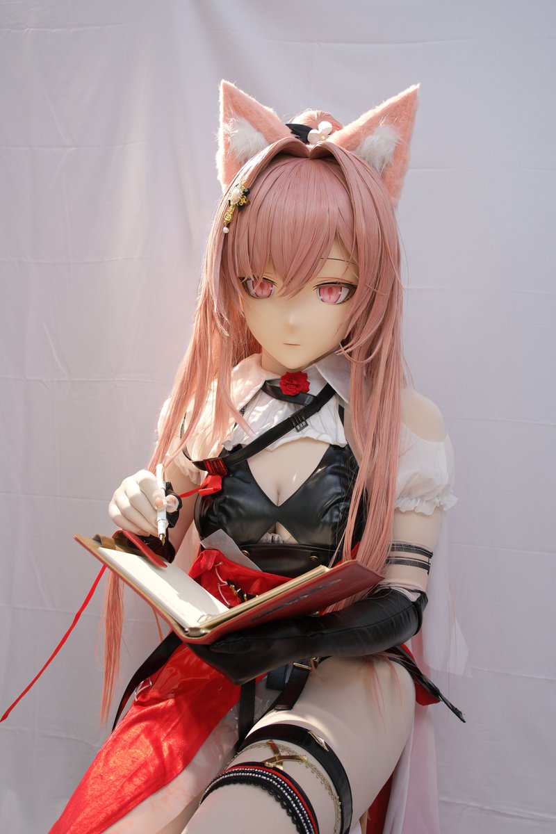 祝鸿雪小姐生日快乐，愿梦里都是小杜林🎂（可惜衣服坏了送回去修了不能当天拍）
摄影📸：<a href="/Linger_kig/">飘</a> 
#kigurumi  #鸿雪