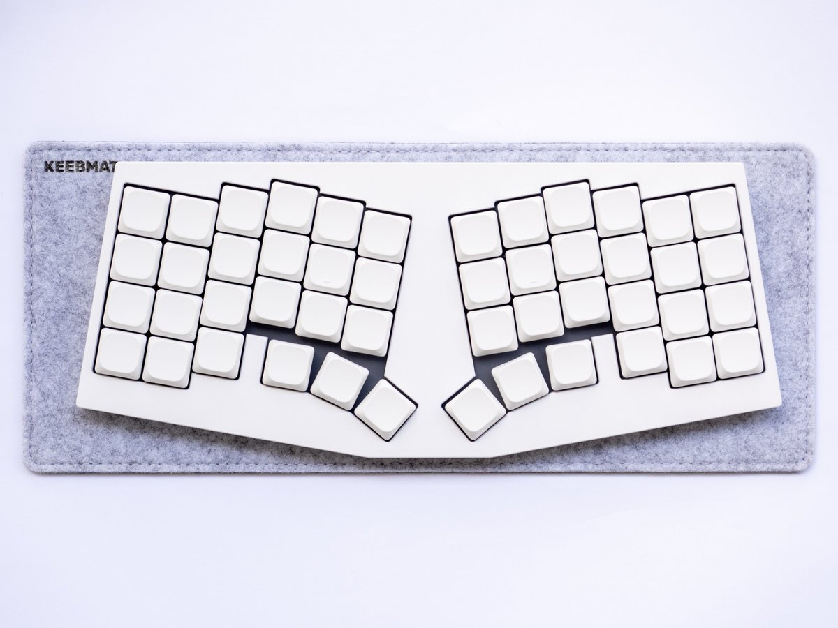 pskeeb's tweet image. Cornelius Low-profile - Barebone Kit | Pastry Keyboard

次回販売:
- White A Stock: 3/22 (Sat) 10:00 - 16:00 JST
  - キーボードマーケットトーキョー C-11 沼人の会
  - catalog.keyket.jp/tokyo-2025/exh…

次回在庫追加:
- White All Stock: 3/23 (Sun) 21:00 JST

pskbd.booth.pm/items/6029066 #booth_pm