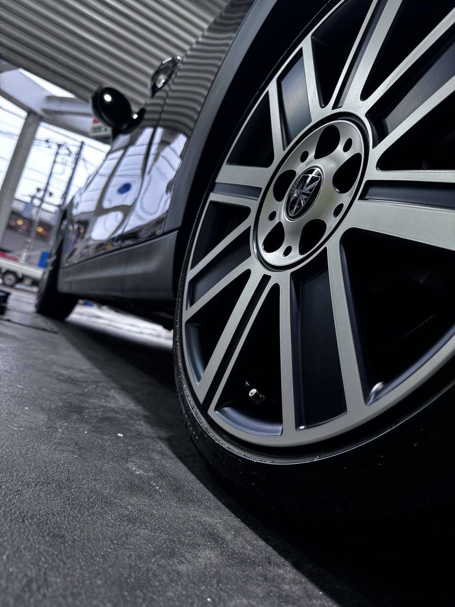 anamizukfss's tweet photo. MINI COOPERS 
LM GRAPHENE PRO完成です。

ボディ、ホイール、幌、窓、レザーと盛り沢山、細部まで無事に全ての施行が終わりました。
お引き渡しが楽しみですね😊

#LMGRAPHENEPRO #細部もグラフェン
@kyoto_detail @DetailFactory01 https://t.co/5XBJ1MGGUV