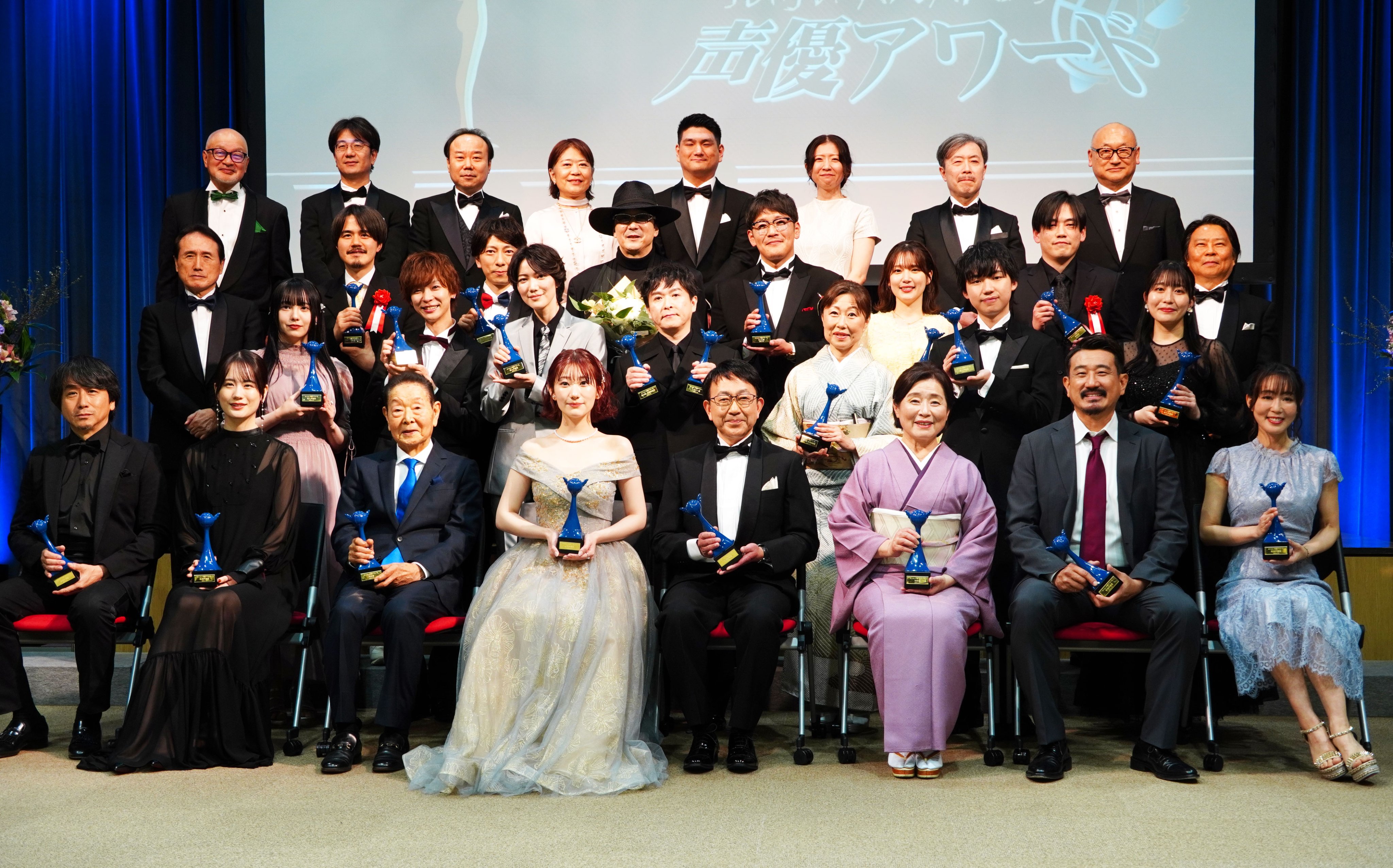 第二回声優アワード　受賞者サイン入りポスター フォロー＆RPキャンペーン「寄せ書きサイン入り新ビジュアル