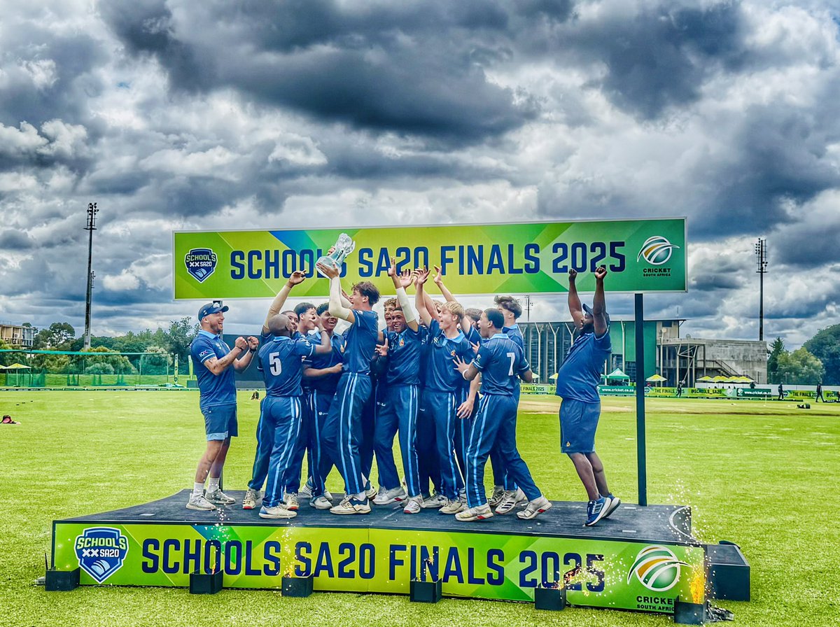 The inaugural <a href="/Schools_SA20/">Switch Schools SA20</a> Boys Champions, #Bishops 🏆 #Battleofthebest