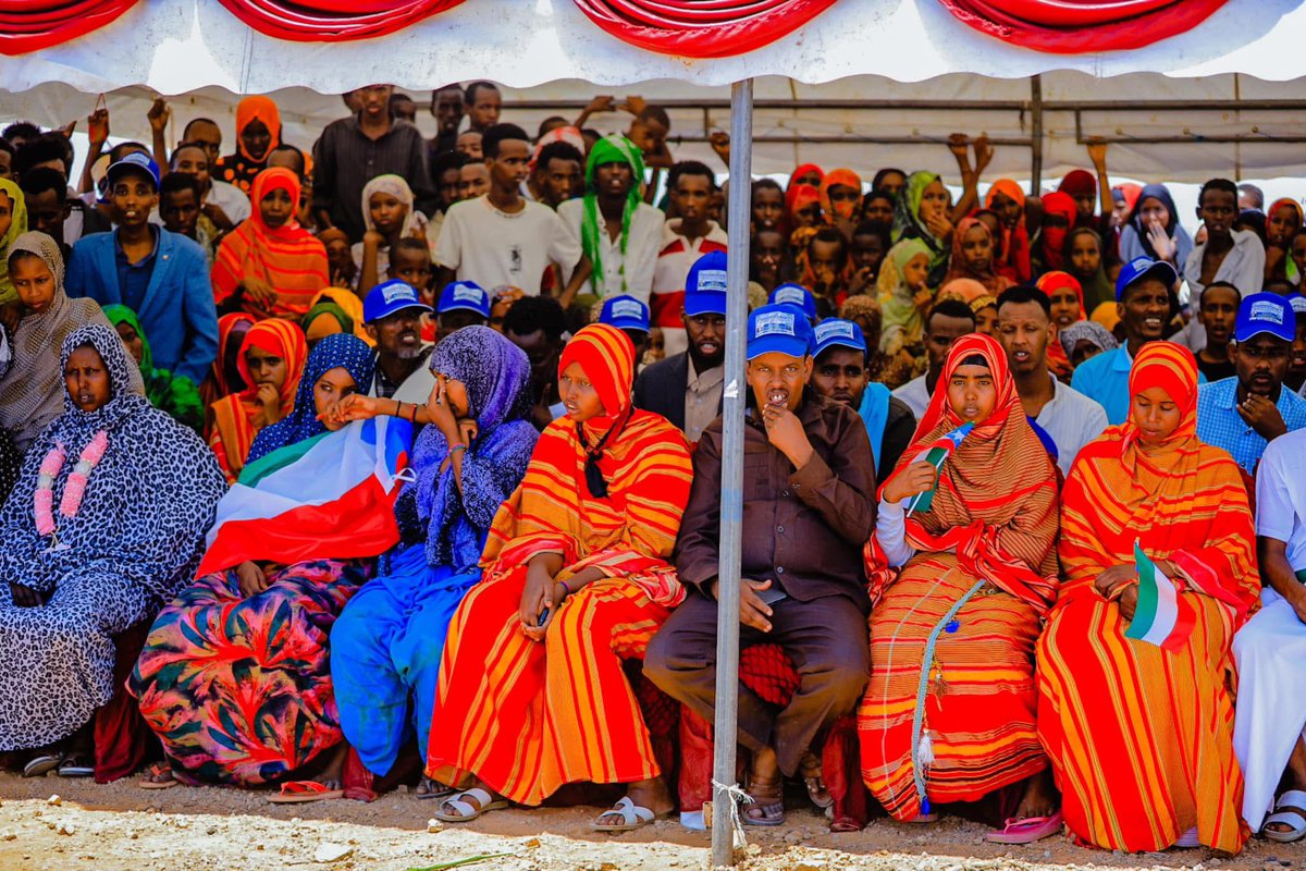 SRSPresident_'s tweet photo. President @Mustafe_M_Omer and Minister Dr. Eng. Habtamu Etafa launched a water supply project in the Ayun district of the Nogob Zone. The project, budgeted at over 344 million birr, is set for completion in 18 months. https://t.co/Aydyl8dE7w