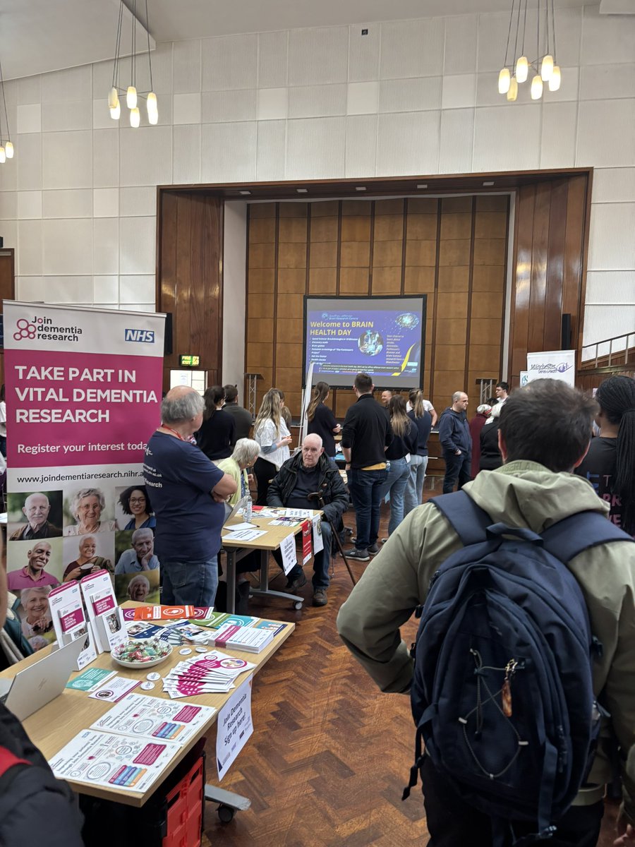 GJBrainResearch's tweet image. All set and ready to go! We’re thrilled to welcome everyone to #BrainHealthDay. Prof Silverdale is kicking us off with his talk on Parkinson’s Research 🧠✨ #BritishScienceWeek #BrainAwarenessWeek&quot;