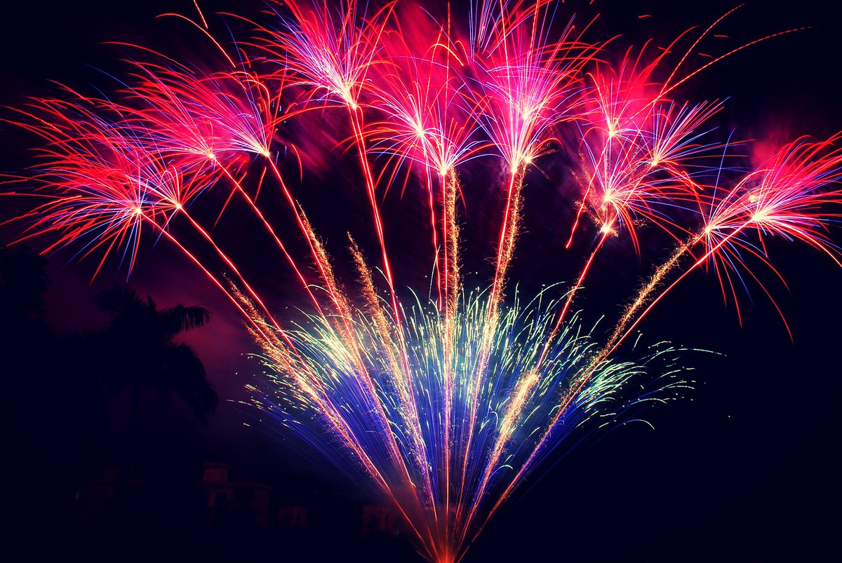 Epic Fireworks tweet media