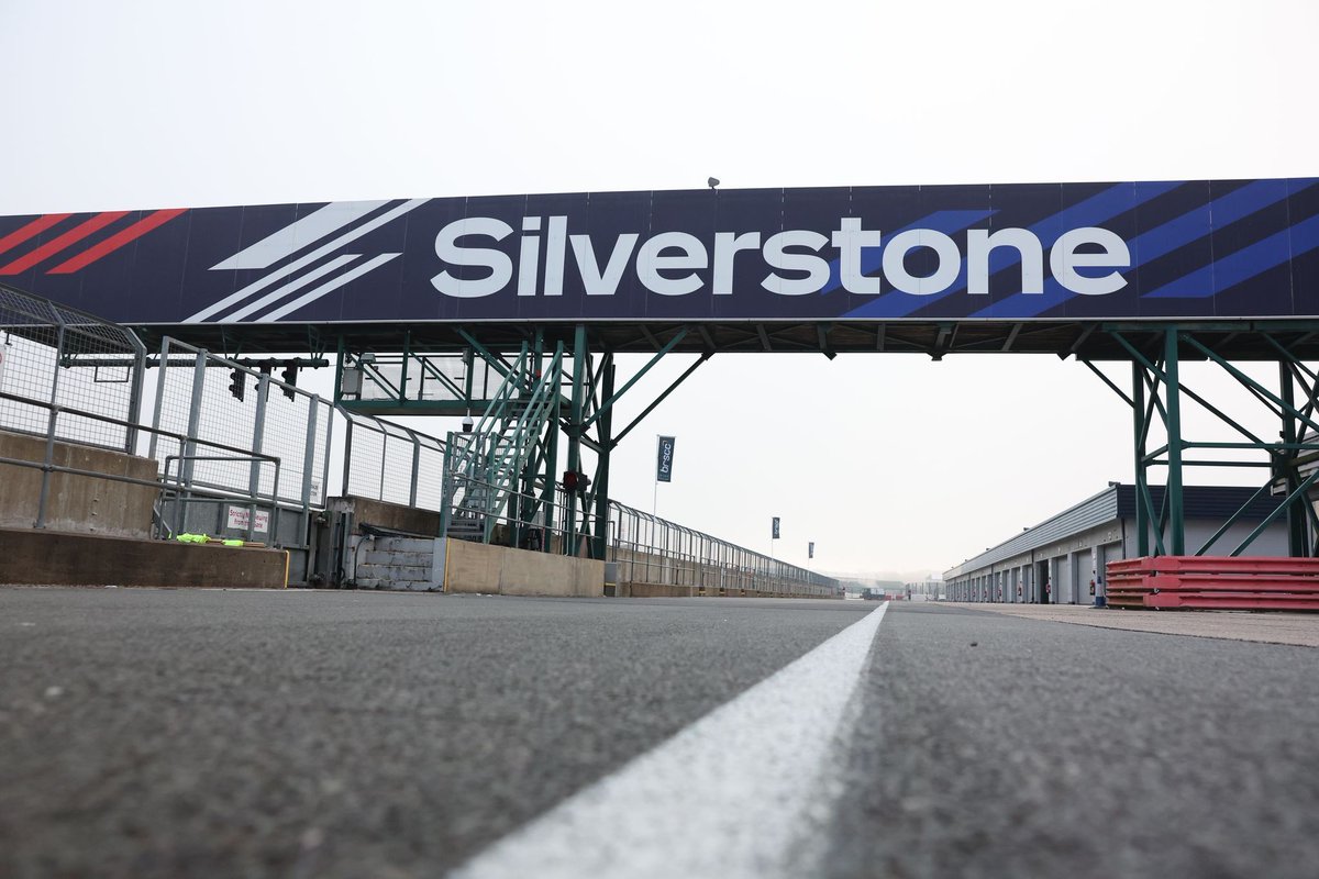 BRSCC (@brscchq) on Twitter photo The new BRSCC season for 2025 begins today at <a href="/Silverstone/">silverstone</a>!
Use the links below to follow all of today's action via YouTube on live stream, and on TSL Timing!
LIVE TIMING - tsl-timing.com/event/251131
SATURDAY STREAM - youtube.com/watch?v=KEGXlo… The new BRSCC season for 2025 begins today at <a href="/Silverstone/">silverstone</a>!
Use the links below to follow all of today's action via YouTube on live stream, and on TSL Timing!
LIVE TIMING - tsl-timing.com/event/251131
SATURDAY STREAM - youtube.com/watch?v=KEGXlo…