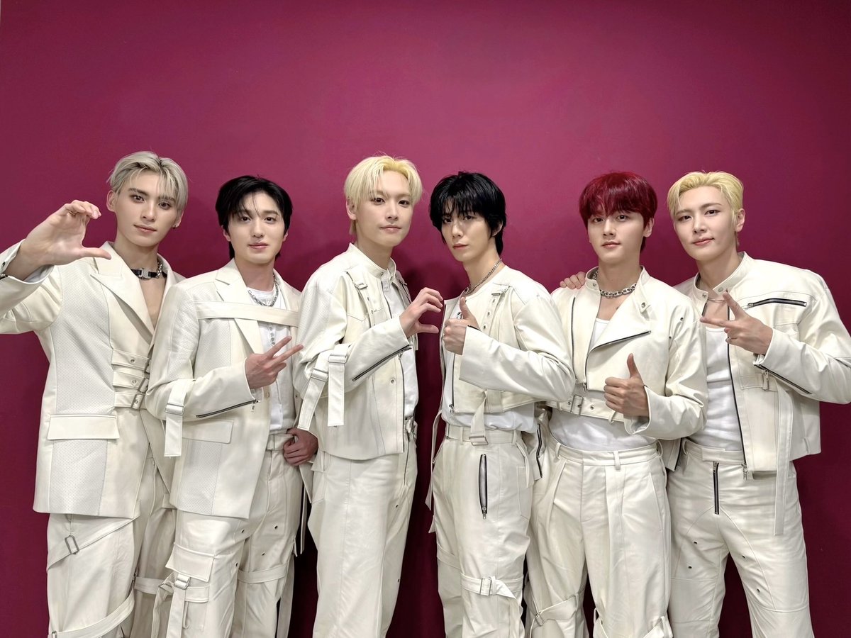 SF9_FANCLUB's tweet photo. [📸] 250315 MBC 쇼! 음악중심

#SF9 #에스에프나인 #LOVE_RACE https://t.co/tIYPZRjmkN