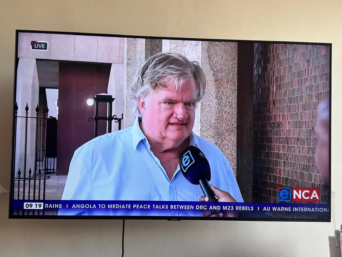 CPUT_FBMS's tweet photo. VAT increase VS South Africa’s economy! The government must cut wasteful spending & focus on private investment to drive growth.
CPUT expert, Mr. Maarten Van Doesburg warn that high debt (76% of GDP) & inflation will slow progress. Time for better solutions!
#VATIncrease #fbms https://t.co/CIUDeDXxyJ