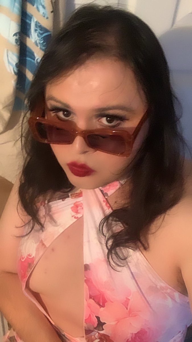estrokitten's tweet photo. Your favorite #sissy https://t.co/PYBG0I4y88