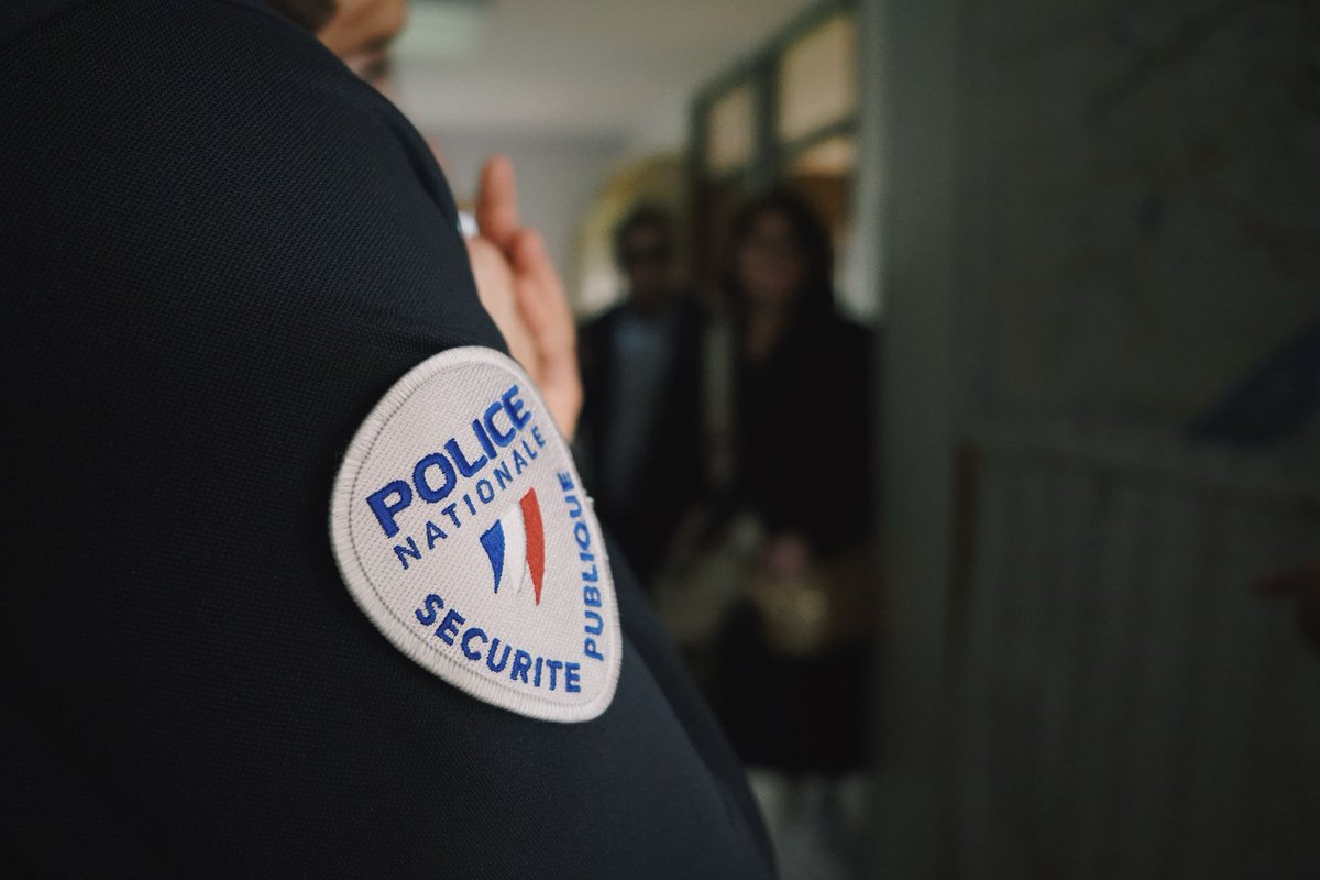 Jeudi, nous avons eu l'honneur d'accueillir <a href="/NaimaMoutchou/">Naïma Moutchou</a>, Vice Présidente de l'Assemblée Nationale  à Saint-Herblain. 
Au programme de sa visite, un tour du commissariat pour échanger avec les forces de l'ordre et comprendre leur travail au quotidien.