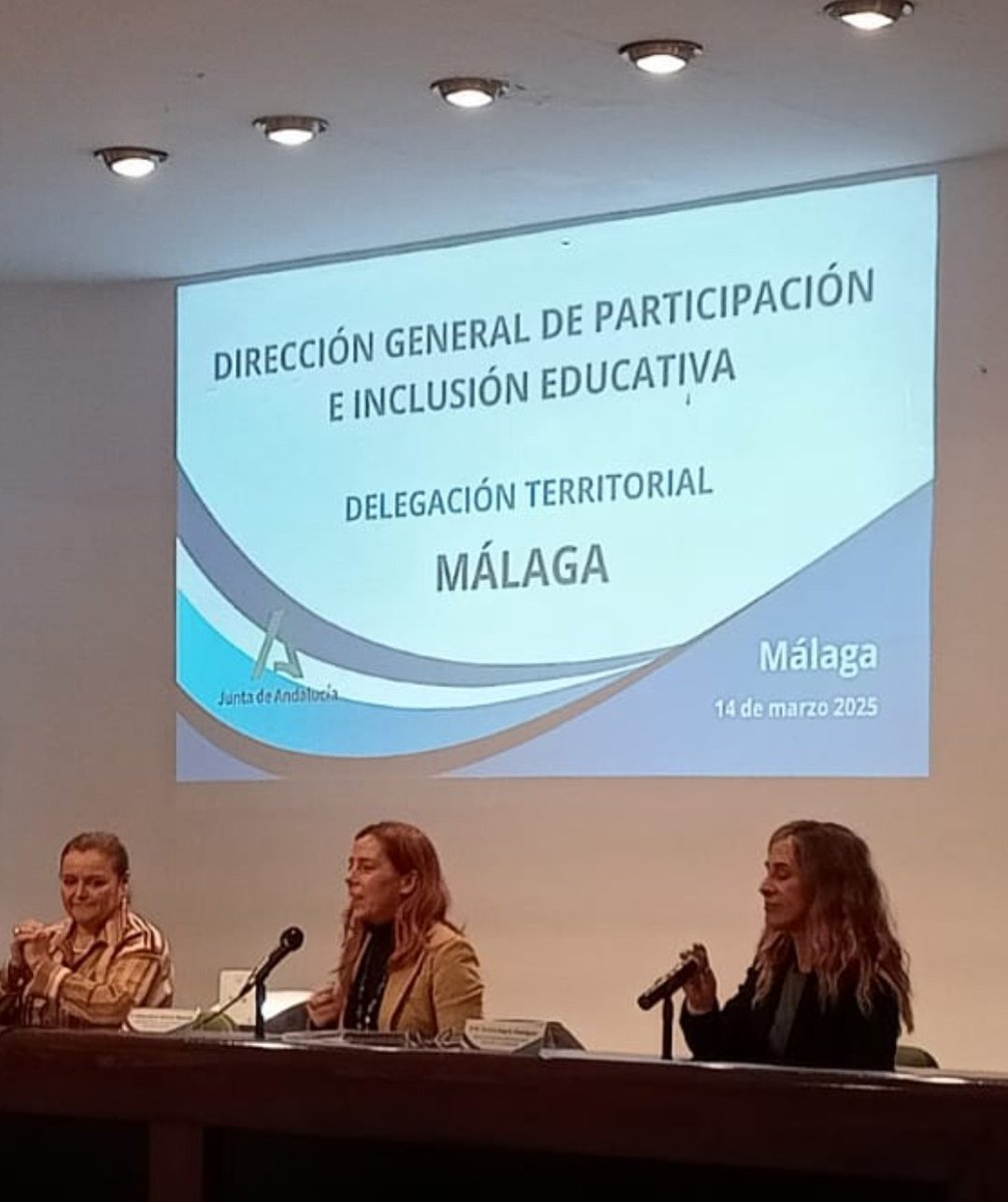 ordenacioneduhu's tweet photo. ➡️ Nuestra Jefa de Servicio de @ordenacioneduhu, @luisamartinezd1, asiste junto a miembros del #ETPOEPHuelva, a la reunión de trabajo convocada en #Málaga por la 𝐃.𝐆. 𝐝𝐞 𝐏𝐚𝐫𝐭𝐢𝐜𝐢𝐩𝐚𝐜𝐢𝐨́𝐧 𝐞 𝐈𝐧𝐜𝐥𝐮𝐬𝐢𝐨́𝐧 𝐄𝐝𝐮𝐜𝐚𝐭𝐢𝐯𝐚 @DGPeIE
@EducaAnd https://t.co/NzEPnBlSVL