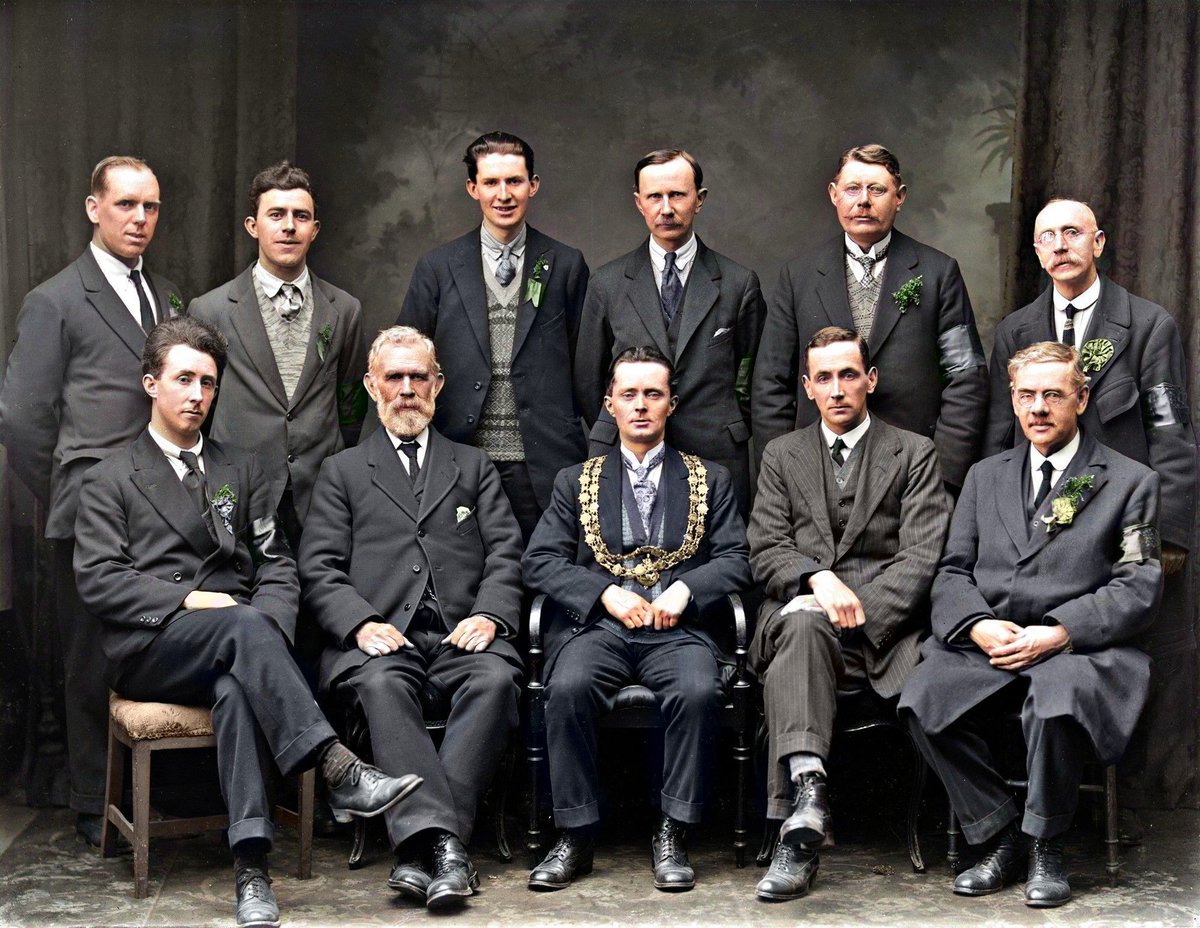 c1927, St. Patrick's Day Committee ☘️☘️☘️

A fresh-faced 35 year old Mayor of Waterford John J. Wyley &amp; his Saint Patrick's Day Organising Committee. The 1st #StPatricksDay Parade in Ireland was held in Waterford in 1903.

📷 NLI buff.ly/O0qViaV
#Waterford #Colourised