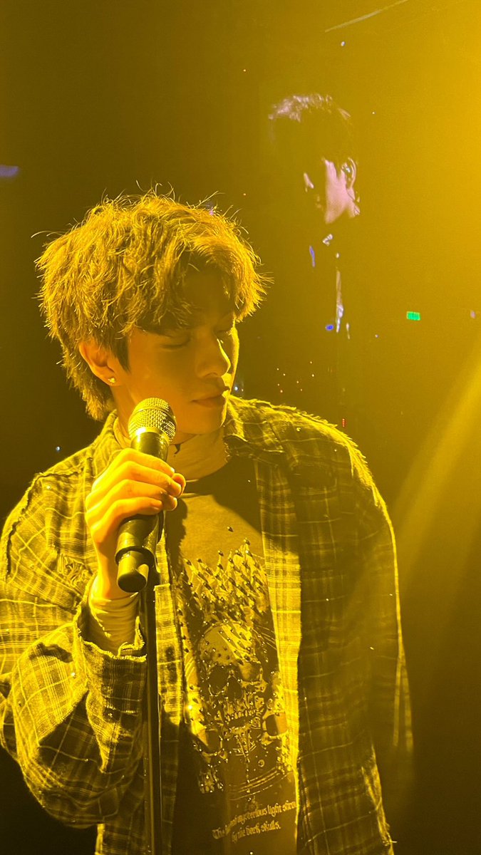 BGYO_Nate's tweet photo. what a night <3 thank you for partying with us. im happy you all got to see us perform these songs for the first time! #bgyo #BGYO_EP #BGYO_Divine https://t.co/0mqAbFFdix