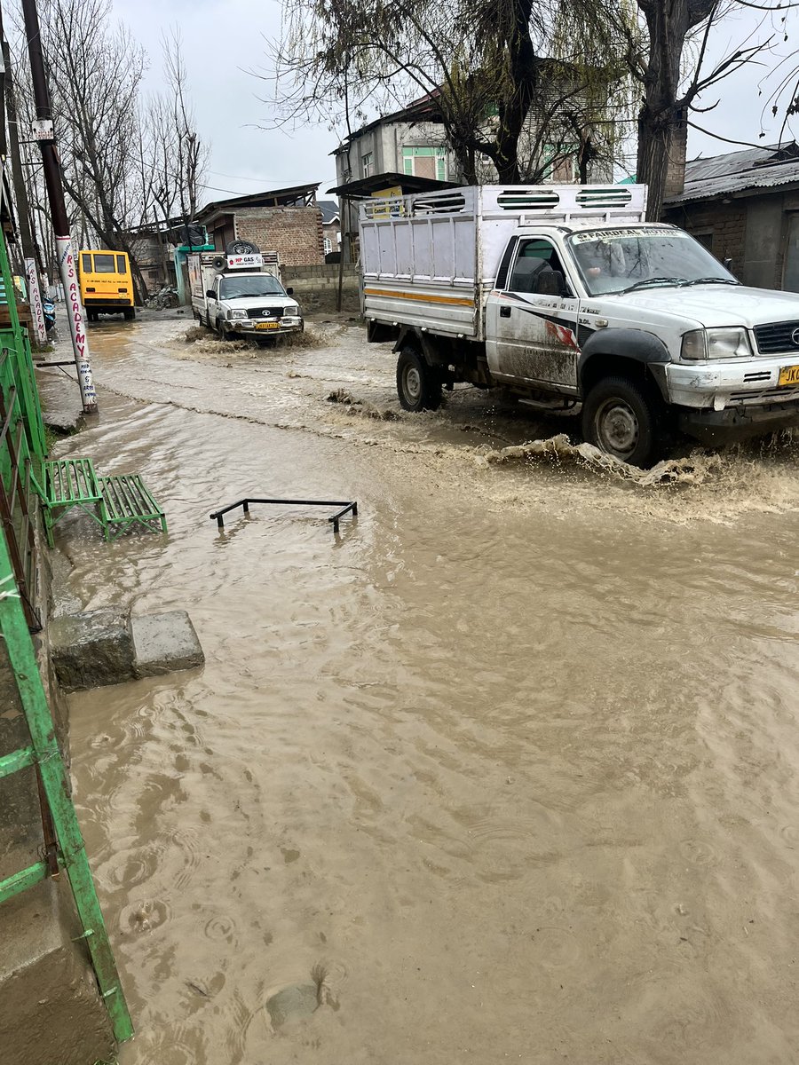 Aadilibnbashir2's tweet photo. This is the road condition in our locality(Wagoora bk pora budgam)..we have tried to raise this issue to our local authorities multiple times since last year but the condition of road tells it all.
@OfficeOfLGJandK 
@DivComKash 
@DC_Budgam @akshaylabroo https://t.co/o1LxGE7F8B