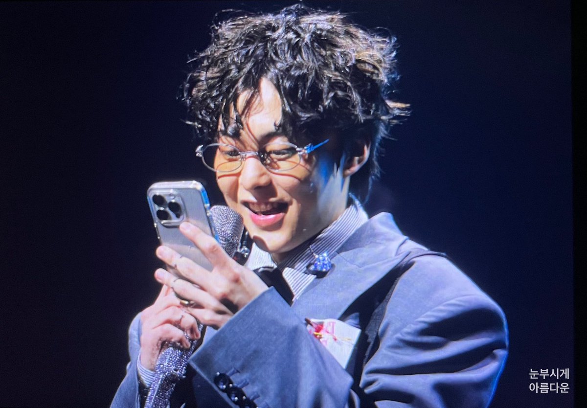 첼린지 영상보는즁ㅋㅋㅋㅋㅋ 🙄
#시우민_InterviewX_WHEE #시우민 #XIUMIN