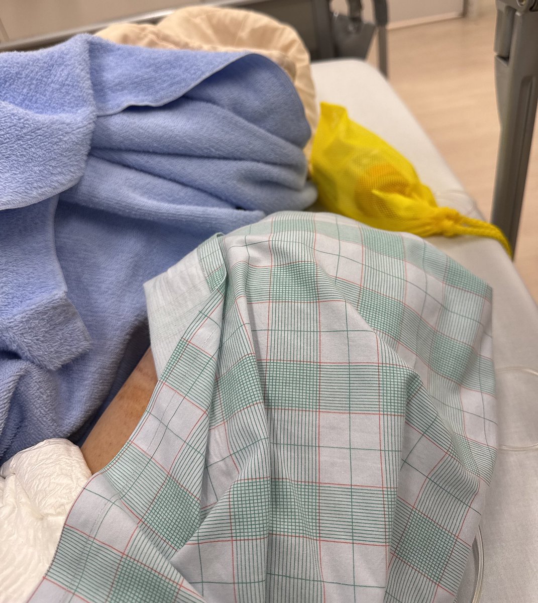 リアルでグロい内容になるかもなのでセンシティブな内容として扱わせて頂きます。

しばらく痛みや不慣れな日常との戦いになるとは思いますが何とか頑張ります。

もう少し落ち着いたら既に撮っている動画を編集して投稿したいと思っていますので、私を応援、支援する形で購入して貰えると助かります。