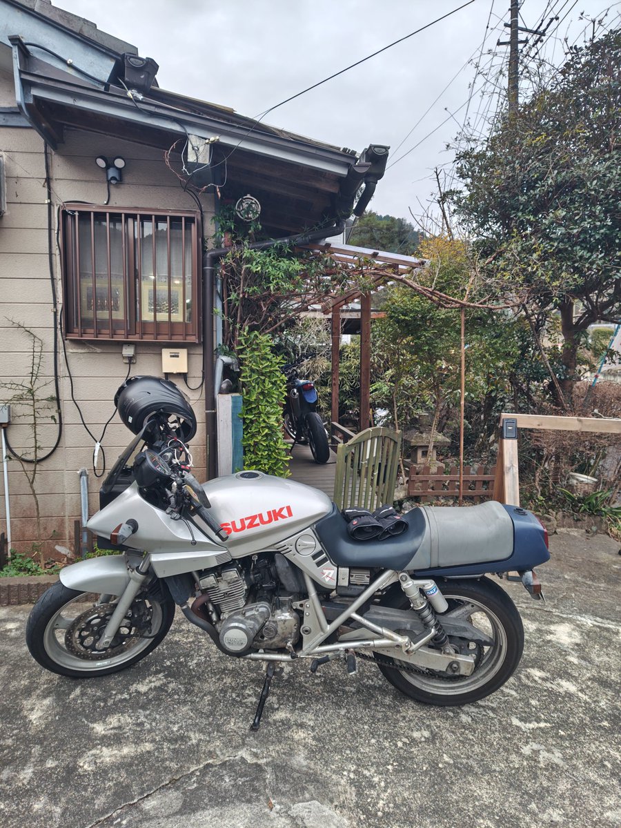 tail_man_'s tweet photo. 今日は早朝に飯能市のコーヒー＆ギャラリー 無地さんに。
モーニングをいただきました。
オーナーとバイクの話もでき、楽しいひと時を過ごせました。
#カタナ250
#所沢 https://t.co/MnE6w2IA5J