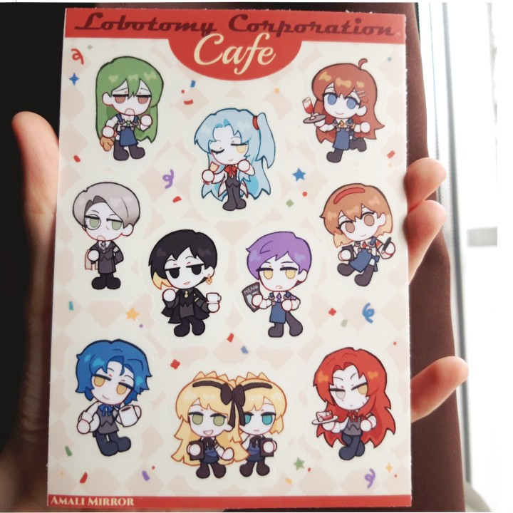AmaliMirror's tweet photo. By the way, I continued making merch all this time! 
The problem is that I rarely go to markets..

But! Of course, this is only for Russians, but my merch can be found on the shelf and it is replenished with new items once a month or two
https://t.co/GsK4gNIwBO https://t.co/CCwLbo9hKs