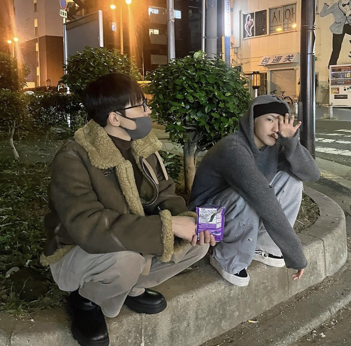 wcpsmrcluvr's tweet photo. soonwoo thought process when taking this pic https://t.co/QCQZLdAS95