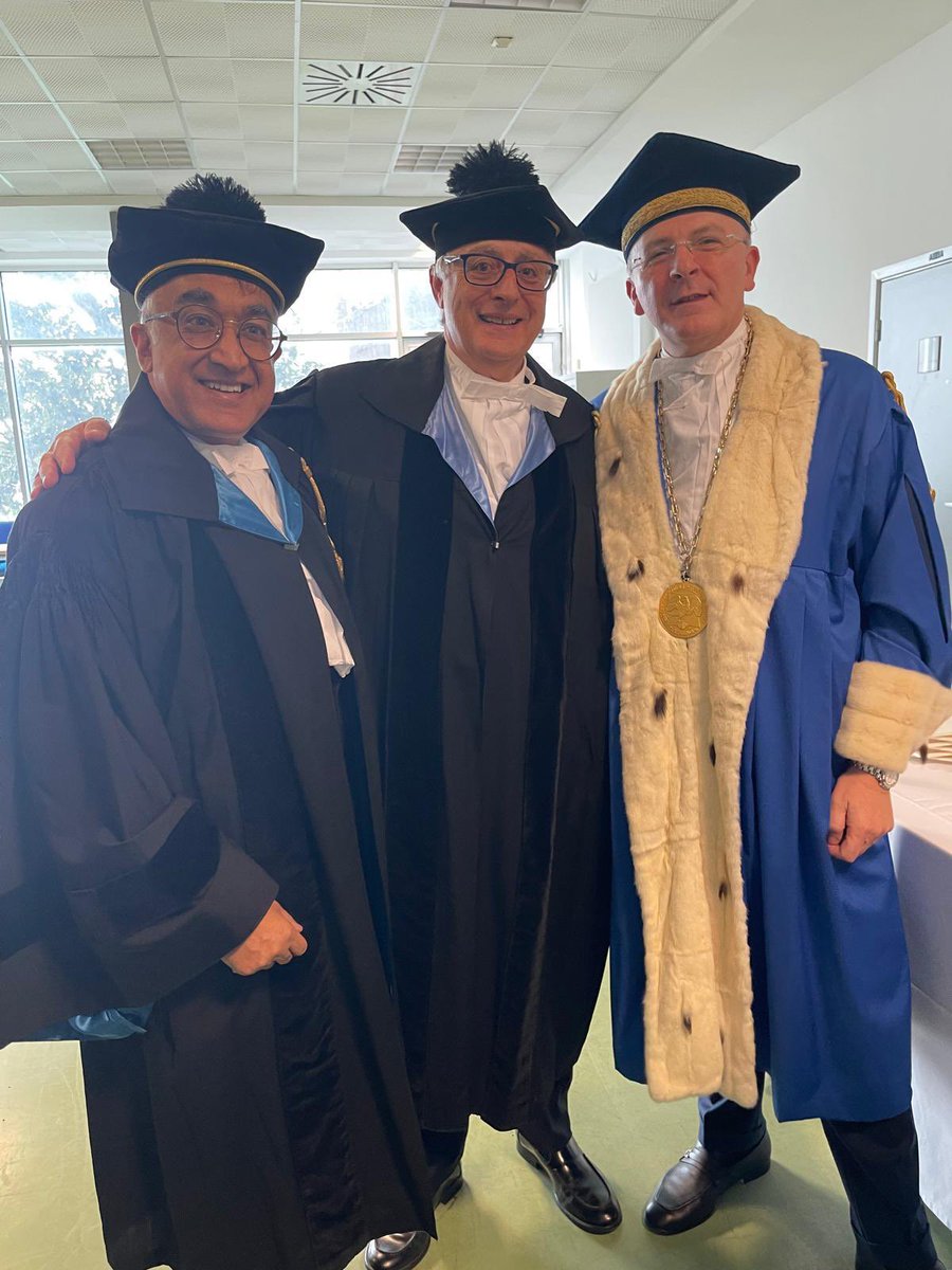 capAI plc (@capaiplc) on Twitter photo Yesterday, <a href="/RonjonNag/">Ronjon Nag</a> was the commencement speaker on Graduation Day of the MEIM - Master in Entrepreneurship and Innovation Management at <a href="/Uniparthenope/">Università degli Studi di Napoli "Parthenope"</a> organised in collaboration with <a href="/MITSloan/">MIT Sloan School of Management</a>
ilmattino.it/en/ronjon_nag_…
#CPAI #AI #MIT #Parthenope Yesterday, <a href="/RonjonNag/">Ronjon Nag</a> was the commencement speaker on Graduation Day of the MEIM - Master in Entrepreneurship and Innovation Management at <a href="/Uniparthenope/">Università degli Studi di Napoli "Parthenope"</a> organised in collaboration with <a href="/MITSloan/">MIT Sloan School of Management</a>
ilmattino.it/en/ronjon_nag_…
#CPAI #AI #MIT #Parthenope