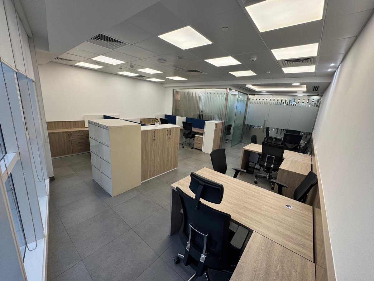 Tafweeqilahi's tweet photo. 🏢 Office for Lease – The Exchange Tower, Business Bay 🏢
✅ Size: 2,343.94 sq. ft. | Rent: AED 130K (Lowest AED 120K)
✅ Fully Furnished &amp; Ready to Move In
✅ Prime Business Location | Spacious &amp; Modern Layout
✅ 24/7 Security | High-Speed Elevators | Easy Access to Metro https://t.co/5M05DtVr3p