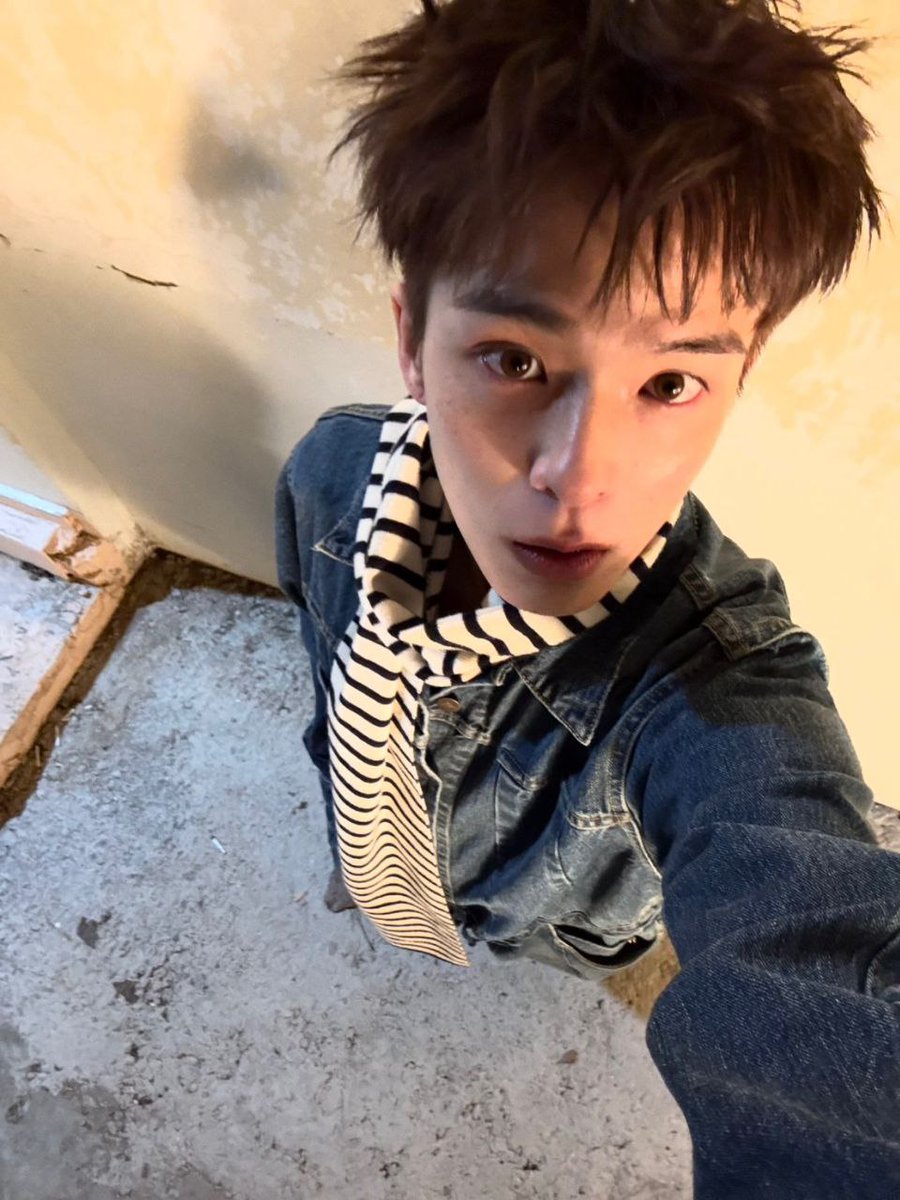 treasure_hd's tweet photo. 📸🤖
 
#トレジャー #ASAHI #아사히 #TREASURE @treasuremembers https://t.co/VEc14PPren