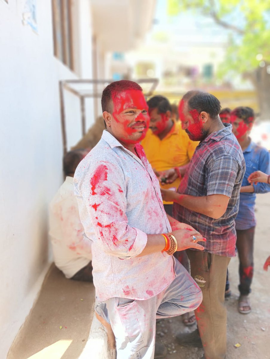 Happy hooli