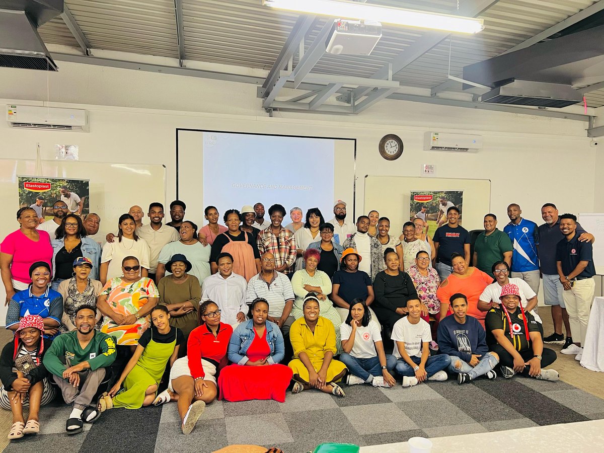 RedcrossSa's tweet photo. Strengthening SARCS in WC!
Since Sept 2024, the Provincial Council has revived 8 branches & 6 local committees. Youth leaders from these branches joined the WC Induction, engaging in leadership & strategy sessions.
#WCInduction #VolunteerLeadership https://t.co/m7YCZcQDQb